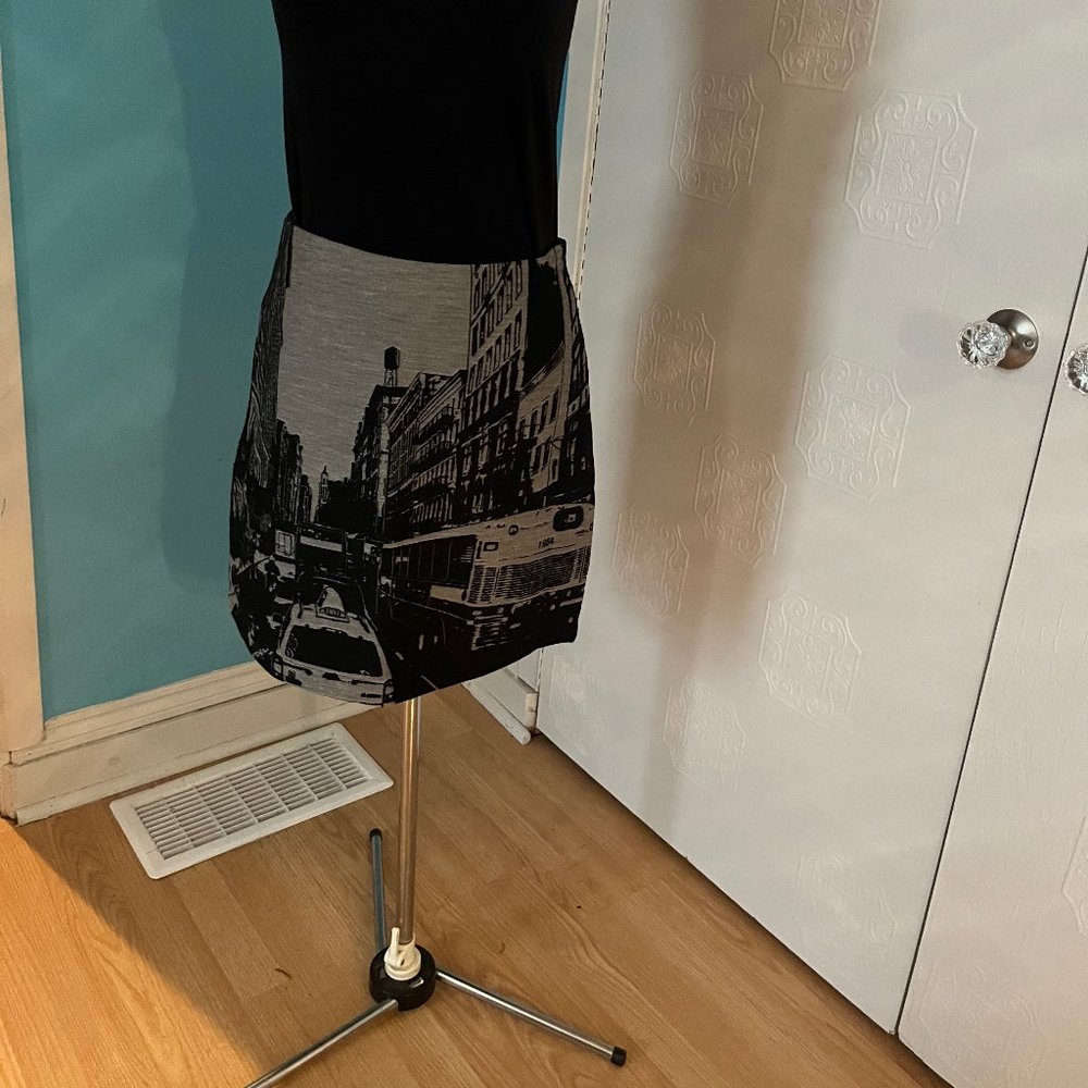 NWOT Desigual Cityscape Mini Skirt
